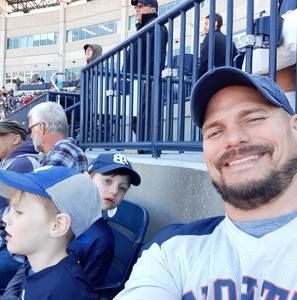 Meet your Posher, Wade